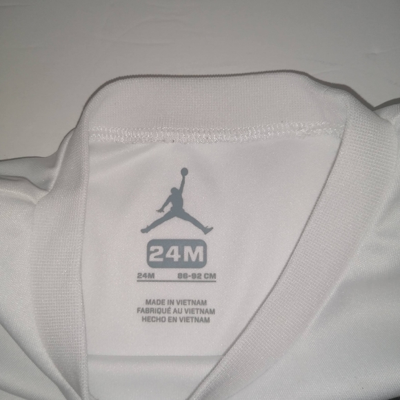 Jordan white Dri-FIT Shirt - Picture 2 of 4